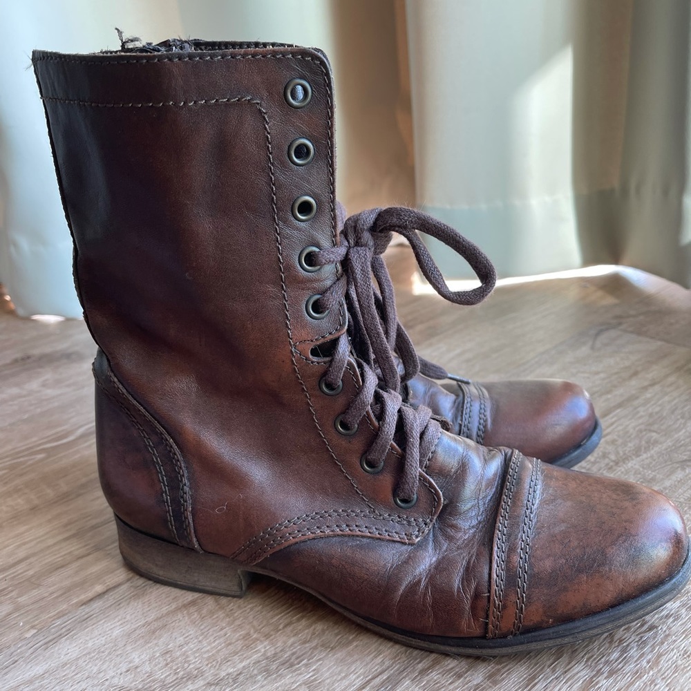 Brown leather combat fashion boots